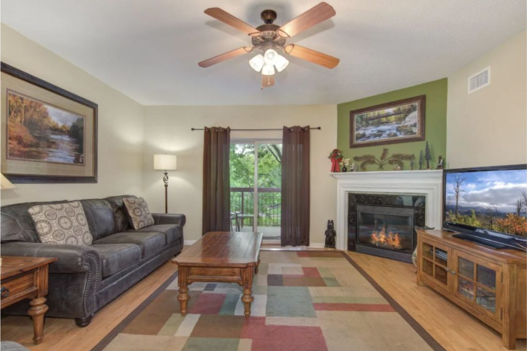Cedar Lodge 204 River Mist Private 2 Bedroom Vacation Condo Rental Pigeon Forge Tennessee