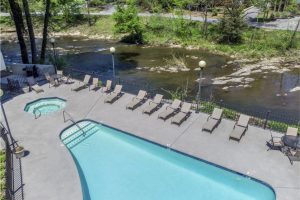 Cedar Lodge 601 River Adventure Retreat Private 3 Bedroom Vacation Condo Rental Pigeon Forge Tennessee