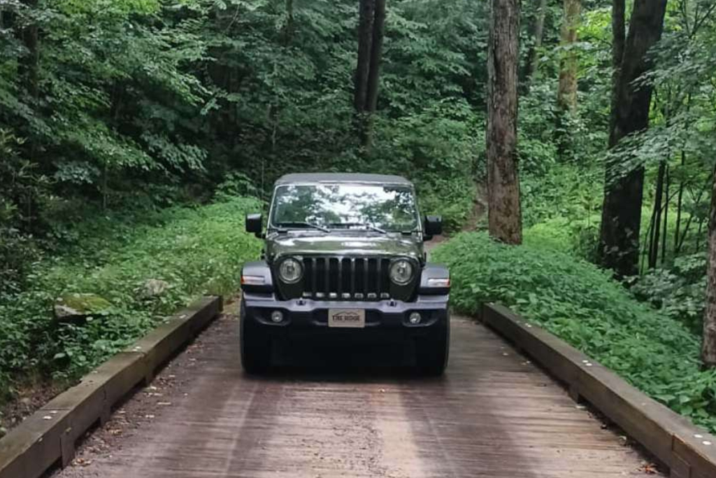 Daily Jeep Rentals by Smoky Mountain Escapes