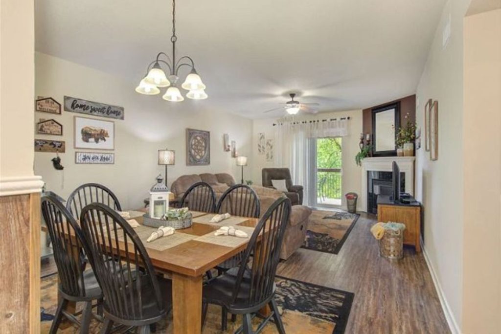 2 Bedroom Pigeon Forge Condo Cedar Lodge on the River Sleeps 6