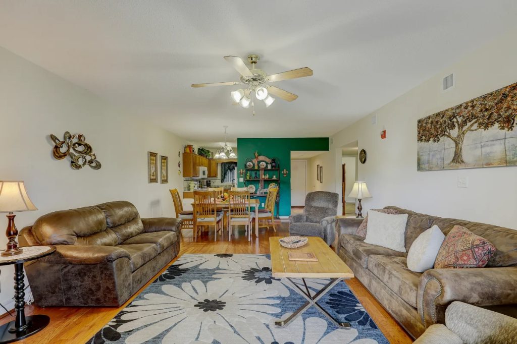 Whispering Pines Condo 511 in Pigeon Forge