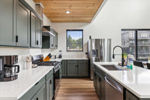 Smoky Mountain Cabin Rental in Sevierville, Tennessee at Reedmont