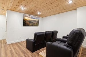 Smoky Mountain Cabin Rental in Sevierville, Tennessee at Reedmont