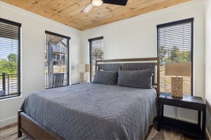 Smoky Mountain Cabin Rental in Sevierville, Tennessee at Reedmont