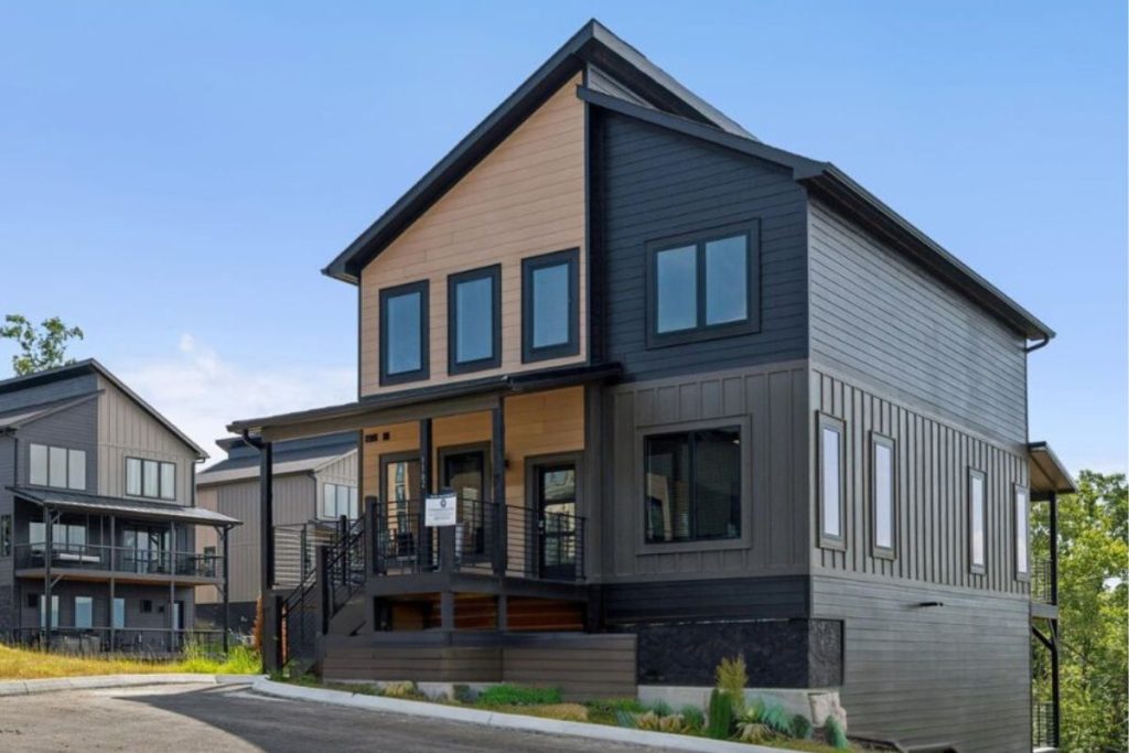 4 Bedroom Vacation Cabin in Sevierville, Tennessee