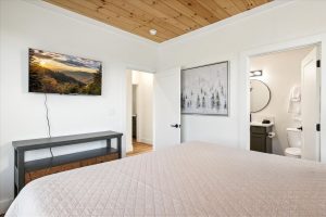 Smoky Mountain Cabin Rental in Sevierville, Tennessee at Reedmont