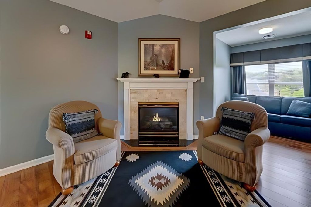 Bear Crossing 503 Two Bedroom Downtown Pigeon Forge Condo by LeConte Center, Ripkin, and The Island