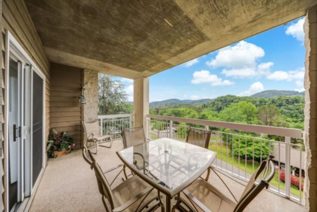 Whispering Pines Condo 533