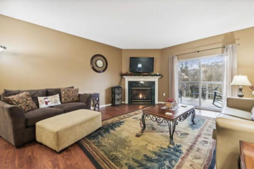 Whispering Pines 332