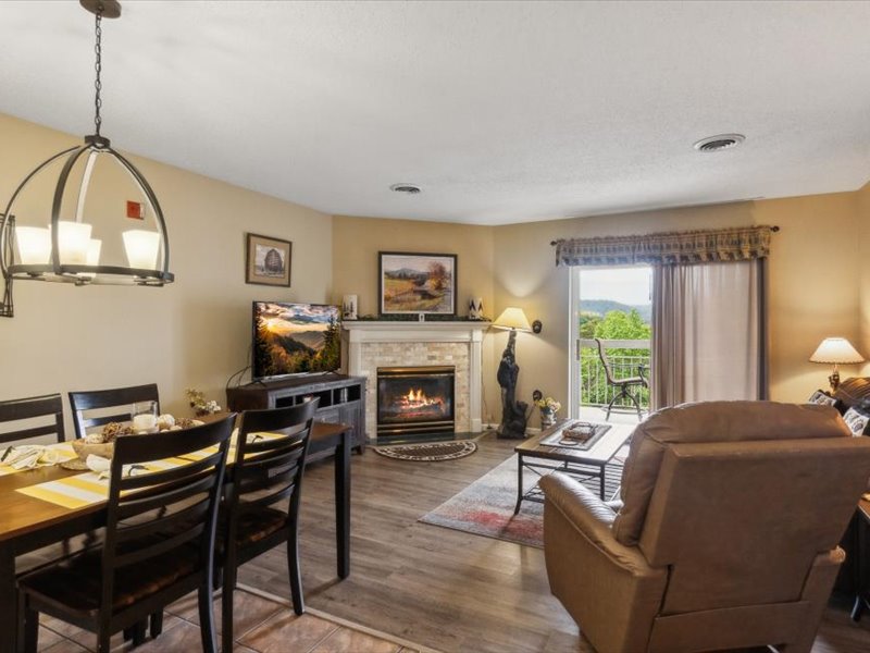 Whispering Pines Condo 451 Mountain View Rental Downtown Pigeon Forge