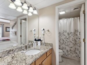 Whispering Pines 444 Vacation Destination Downtown Pigeon Forge with Mountain View