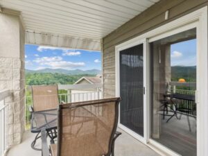 Whispering Pines Condo 451 Mountain View Rental Downtown Pigeon Forge