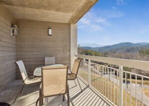 Whispering Pines 544 Catch a Star 4 Bedroom Condo in Downtown Pigeon Forge TN