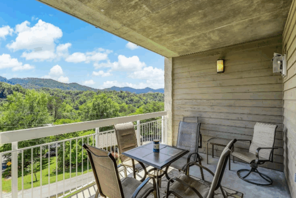 Whispering Pines Condo 531 Come on Inn