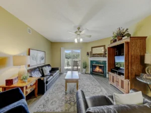 Come on Inn Whispering Pines 531 3 Bedroom in Pigeon Forge near Dollywood