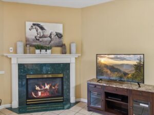 Whispering Pines 101 Downtown Pigeon Forge one bedroom vacation rental