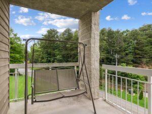 Whispering Pines 101 Downtown Pigeon Forge one bedroom vacation rental