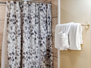 Whispering Pines 101 Downtown Pigeon Forge one bedroom vacation rental