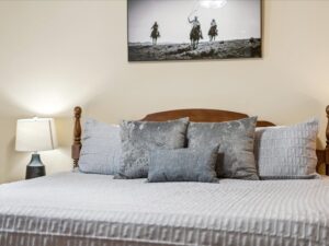 Whispering Pines 101 Downtown Pigeon Forge one bedroom vacation rental