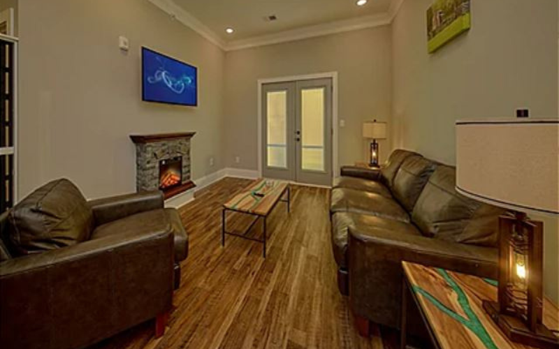 Two Bedroom Townhome Condo Vacation Rental near Dollywood and Tanger Mall