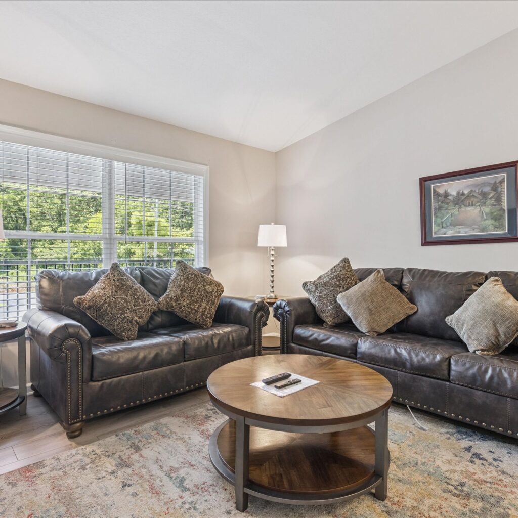 Downtown Pigeon Forge Island Escape 1 Bedroom Condo near The Island