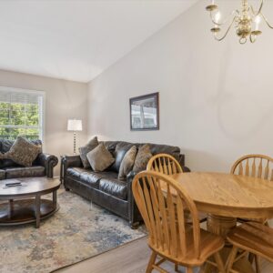 Downtown Pigeon Forge Island Escape 1 Bedroom Condo near The Island