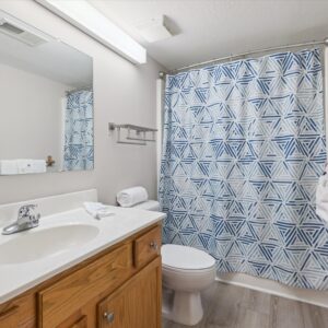 Downtown Pigeon Forge Island Escape 1 Bedroom Condo near The Island