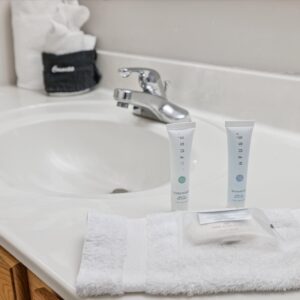 Downtown Pigeon Forge Island Escape 1 Bedroom Condo near The Island