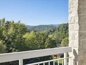 One Bedroom Mountain View Whispering Pines Vacation Condo Rental Pigeon Forge