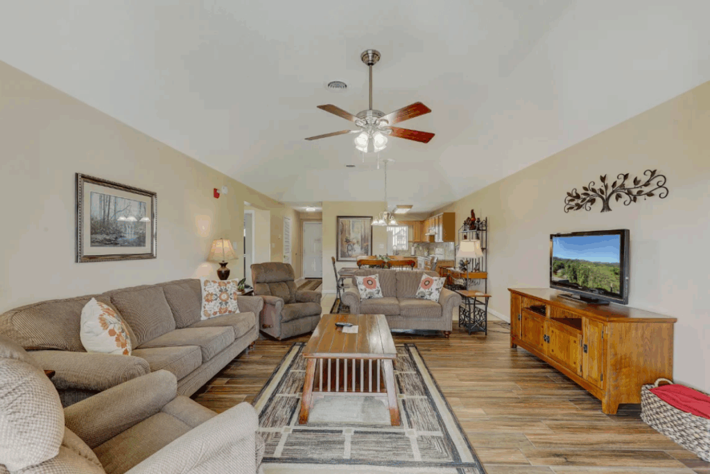 Whispering Pines 653 Majestic View Downtown Pigeon Forge Two Bedroom Condo