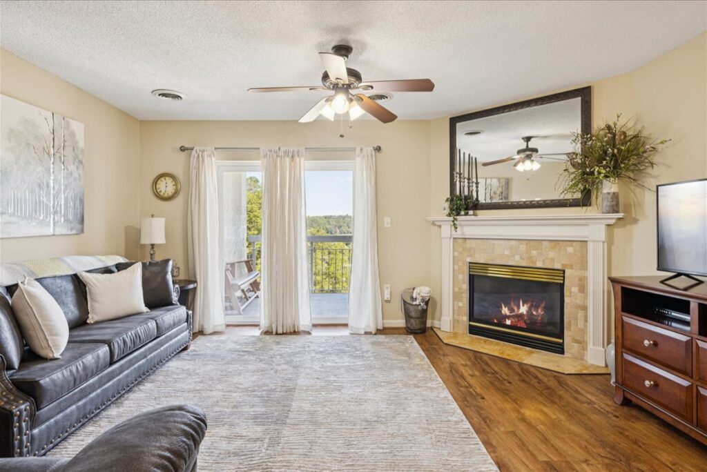 Whispering Pines 141 City Lights