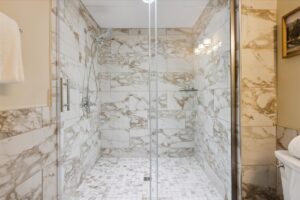 Whispering Pines 141 City Lights