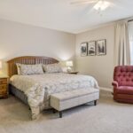 Whispering Pines Three Bedroom Walk-in level Vacation Rental Downtown Pigeon Forge