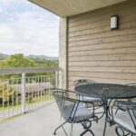 Whispering Pines Three Bedroom Walk-in level Vacation Rental Downtown Pigeon Forge