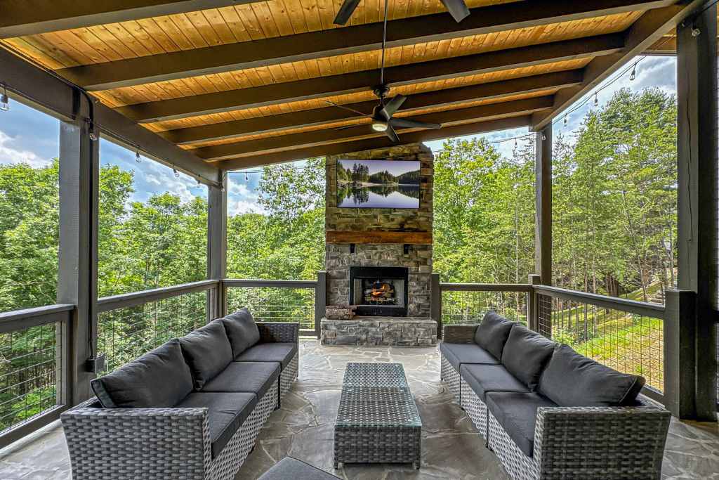 Morning Glory Cabin Near Dollywood with Private Indoor Pool