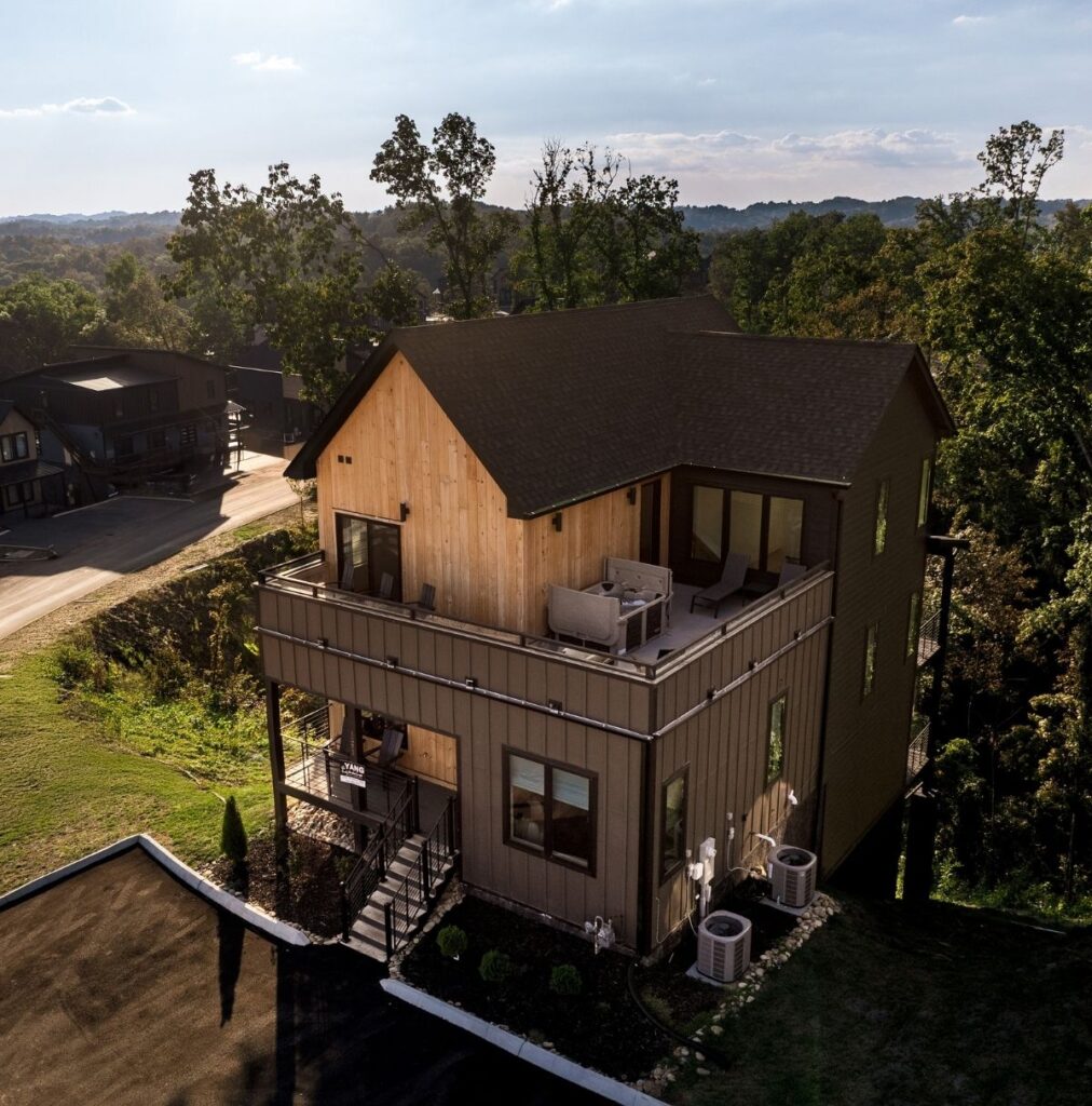 Top Property Management Company in Pigeon Forge, Sevierville, and Gatlinburg, Smoky Mountain Escapes