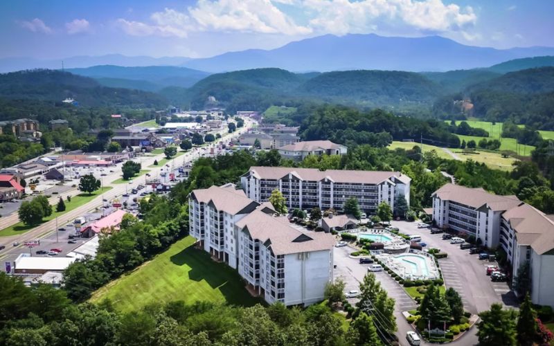Two Bedroom Whispering Pines 413 Downtown Pigeon Forge Condo Near Dollywood Indoor and Outdoor Pool