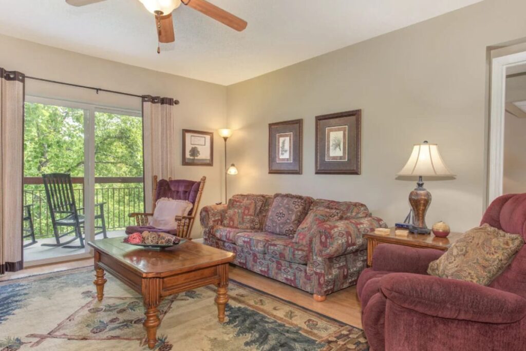 Cedar Lodge Condo 505 Downtown Pigeon Forge Riverside Rental
