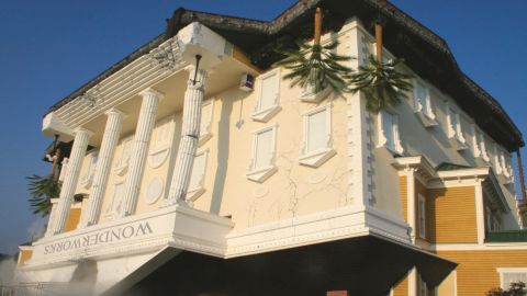 Discount Tickets when you vacation with Smoky Mountain Escapes in Sevierville, Pigeon Forge and Gatlinburg