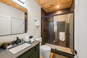 5 Bedroom Vacation Cabin Rental with Indoor Pool and Game Room Lodges at Reedmont