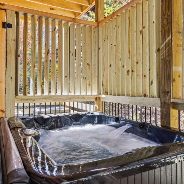 Gatlinburg Four Bedroom Cabin with Indoor Pool (