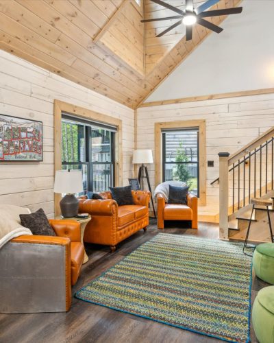 2 Bedroom Gatlinburg Cabin Vacation Rentals near Downtown and Rocky Top Sports World, Fly Me To The Moon